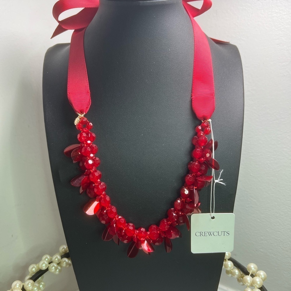 Crewcuts by J. Crew Red Acrylic Necklace D13